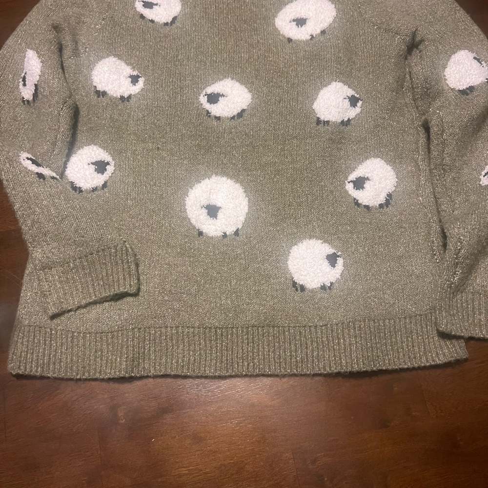 Charming Olive Sheep Pattern Sweater - Picture 9 of 9